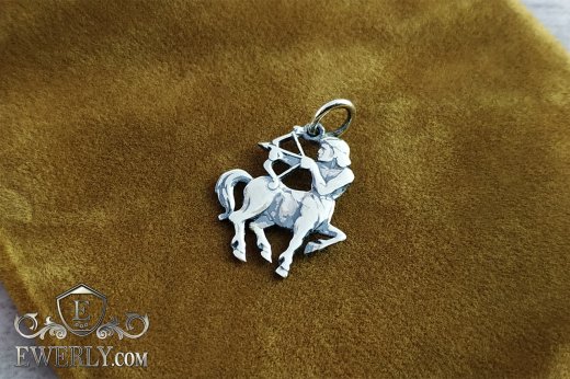 Серебряная подвеска Стрелец - купить знак Зодиака из серебра с чернением